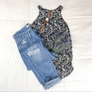 Size small women’s tank top blouse